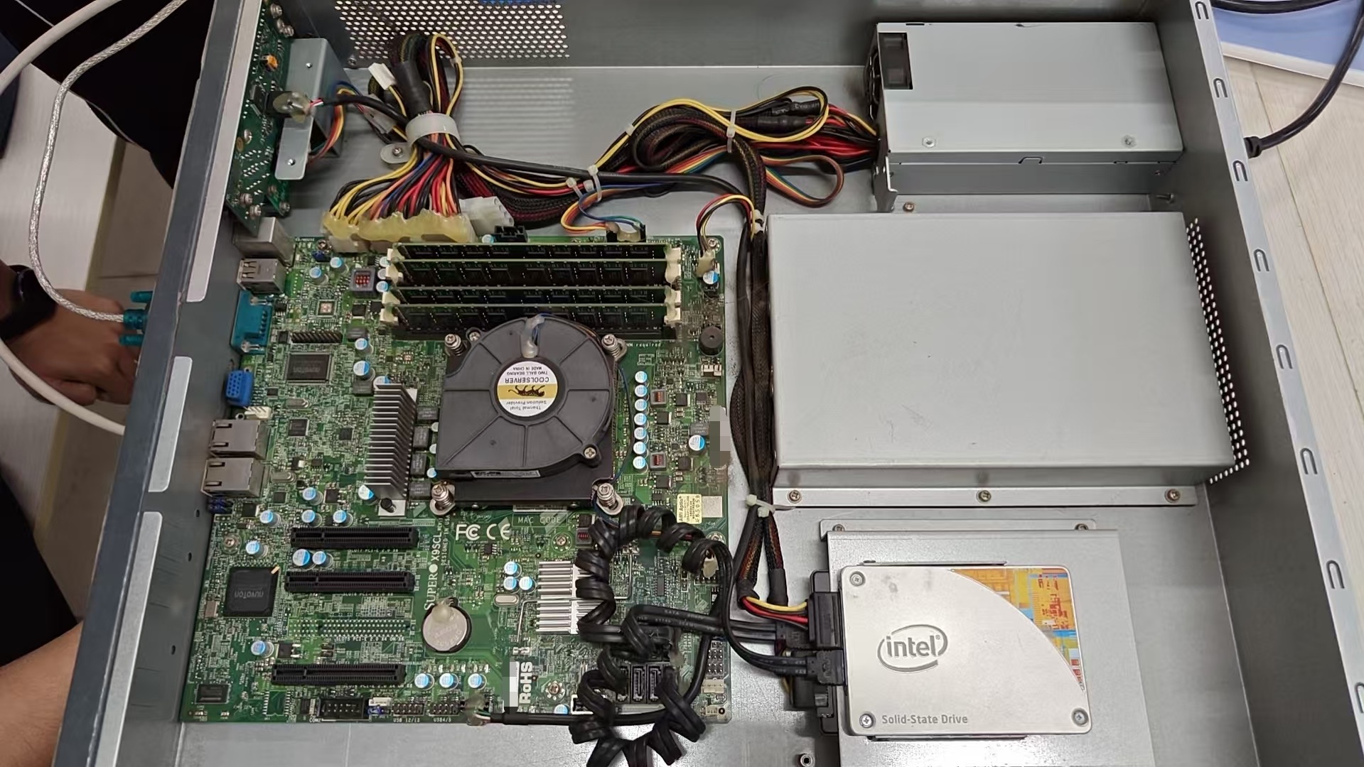 超微 X9SCL 无法进入 BIOS 解决方法